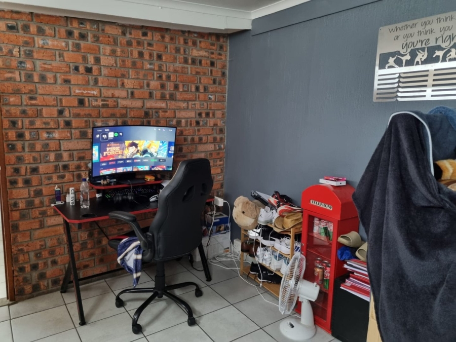 4 Bedroom Property for Sale in Helicon Heights Free State